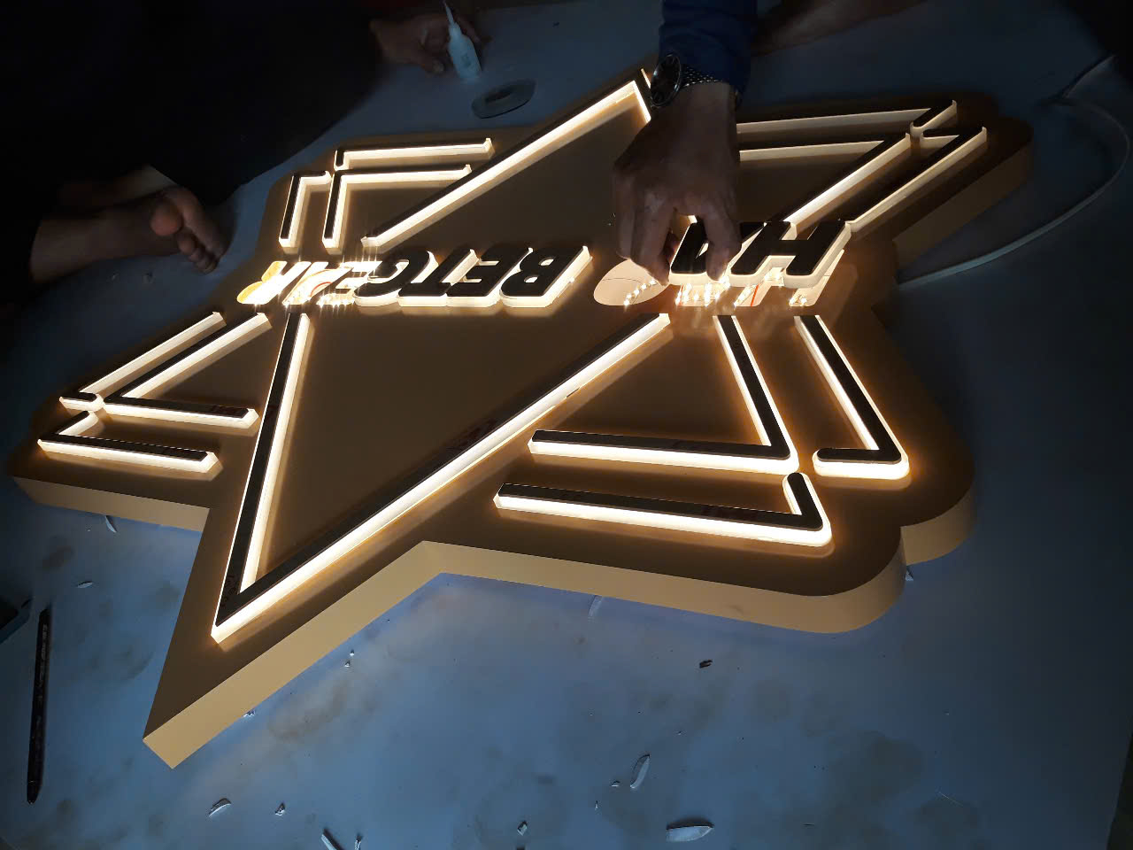 bang-hieu-logo