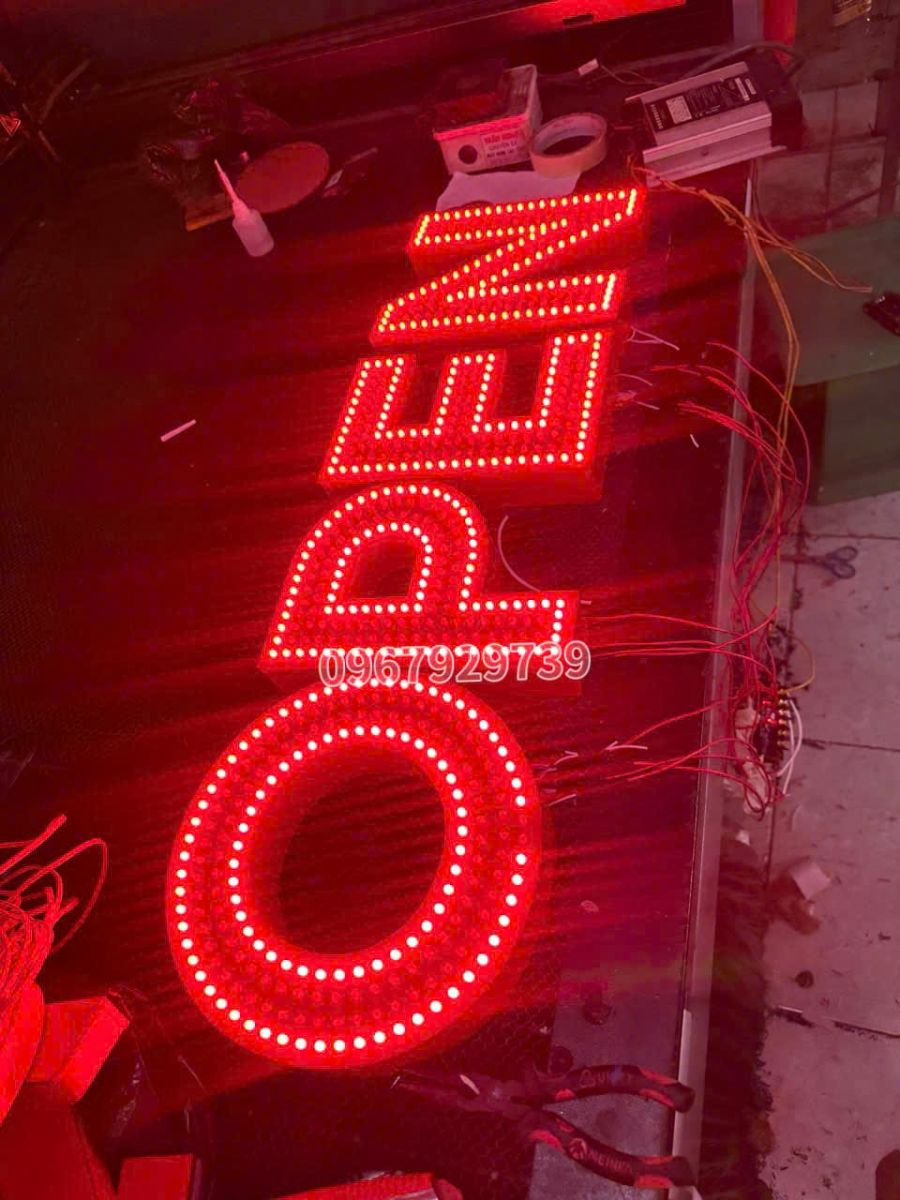led-nhay