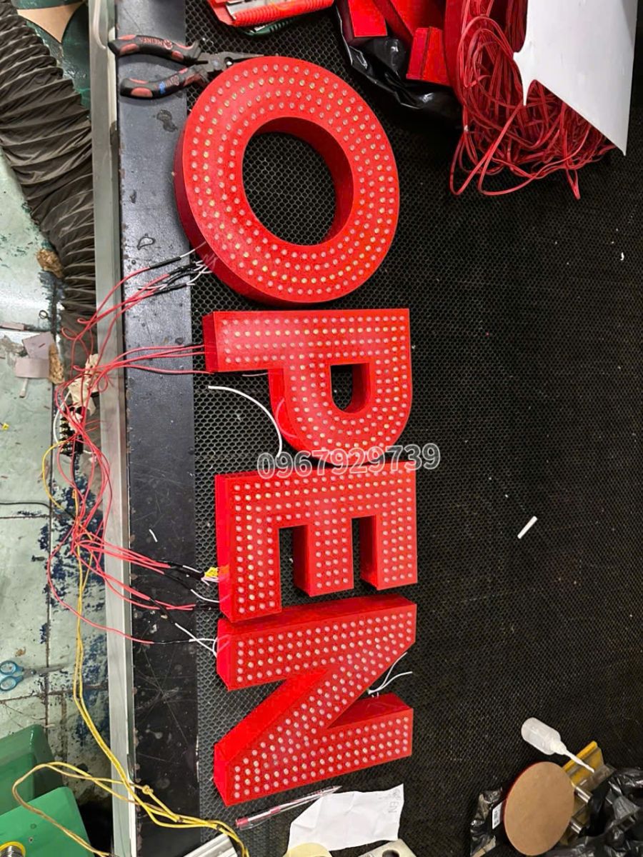 led-nhay